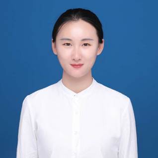 常艺飞证件照